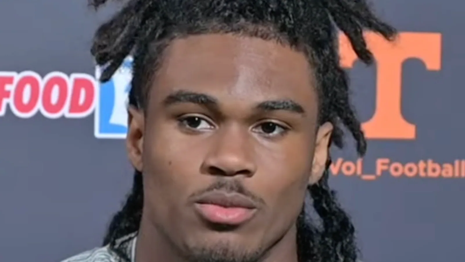 Tennessee Vols corner Jermod McCory speaks with the media